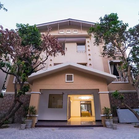 La Savanna By Dl Hotels & Resorts 兰纳加 外观 照片