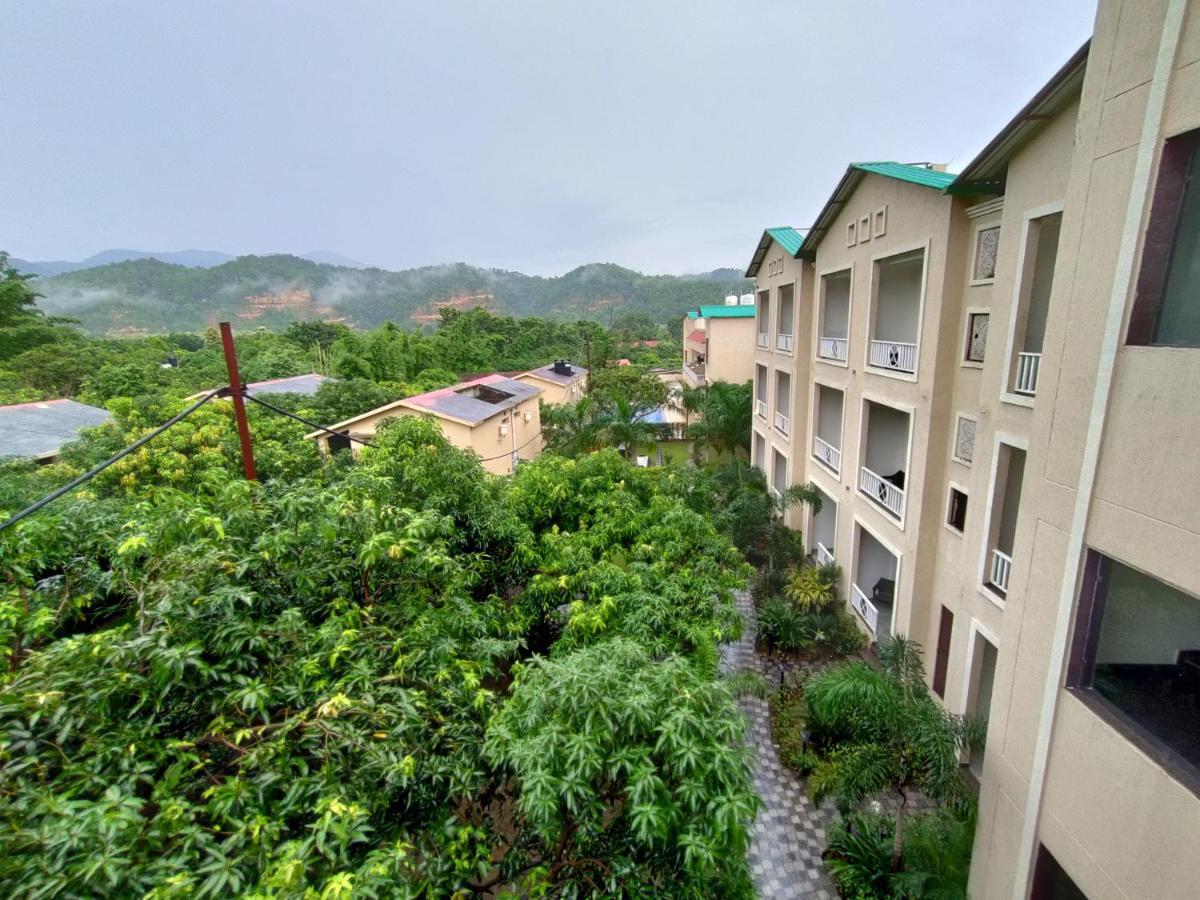 La Savanna By Dl Hotels & Resorts 兰纳加 外观 照片