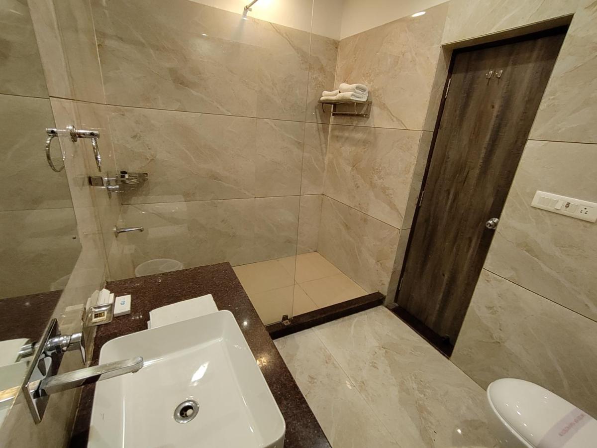 La Savanna By Dl Hotels & Resorts 兰纳加 外观 照片